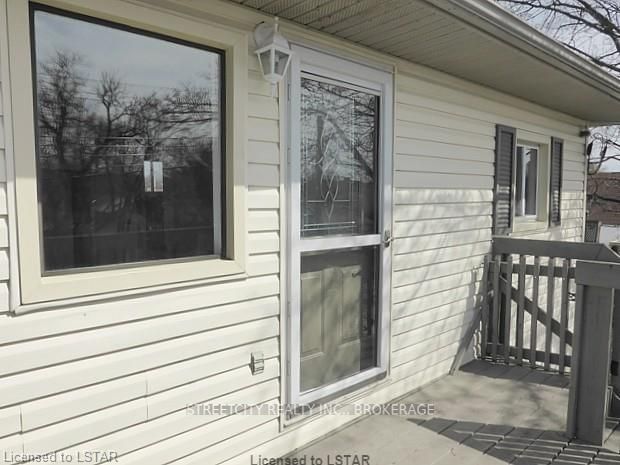 Listing Image 16