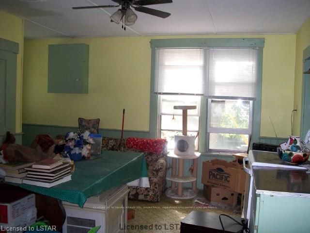 Listing Image 17