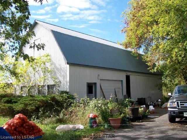 Listing Image 5