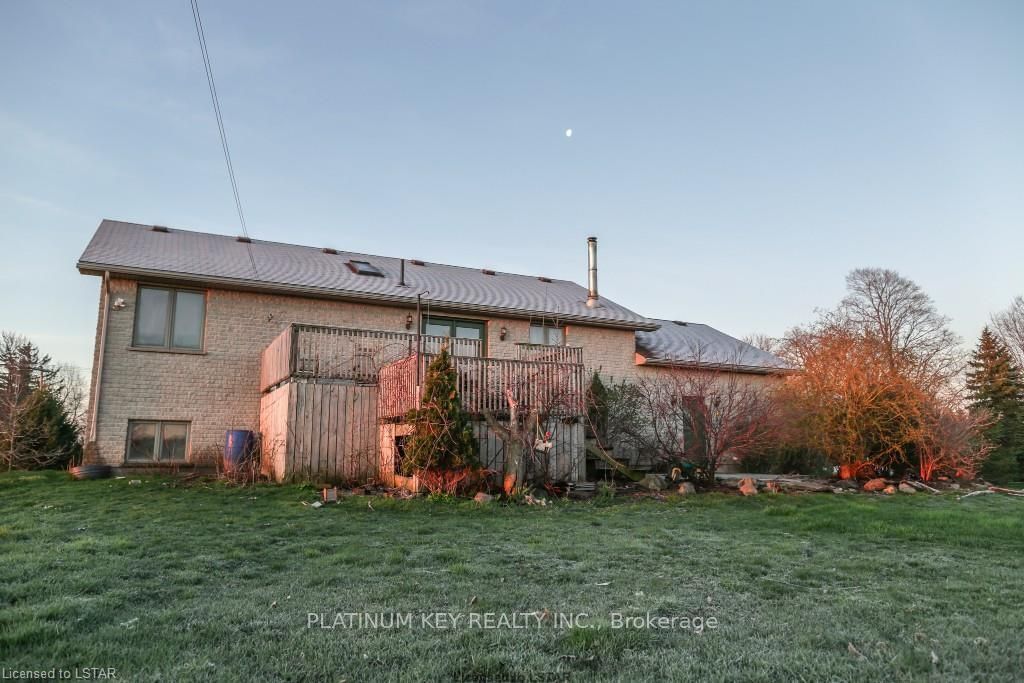 Listing Image 8