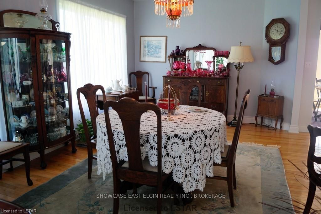 Listing Image 5