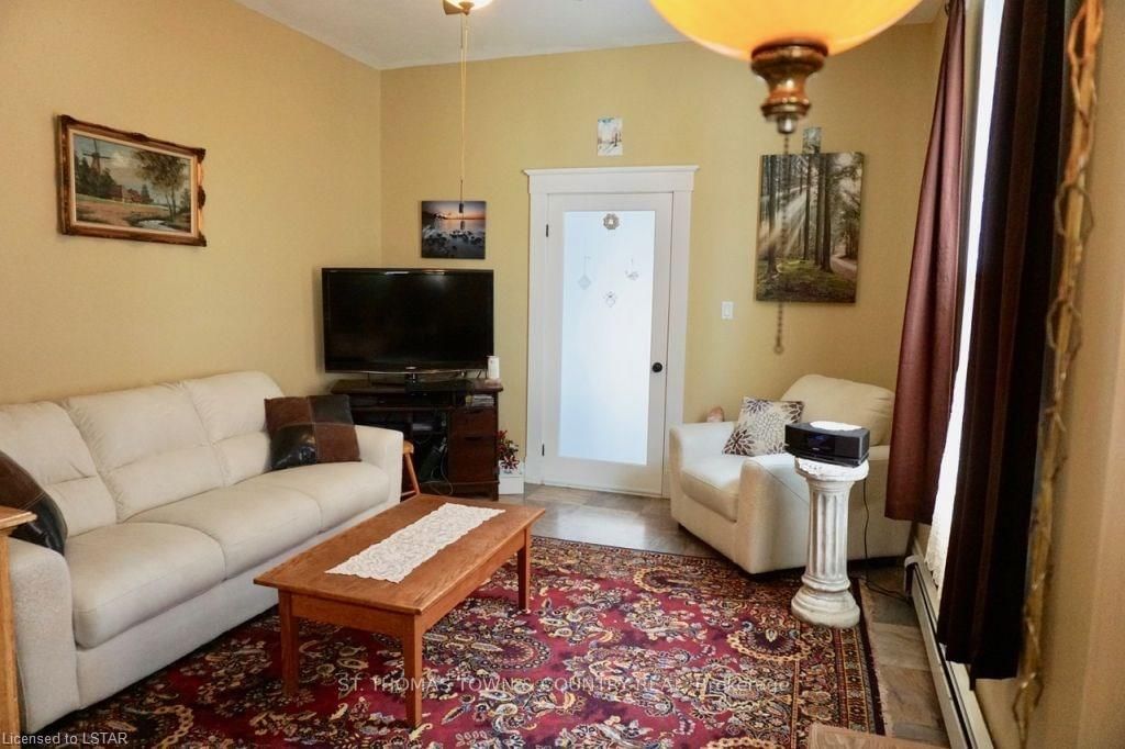 Listing Image 7