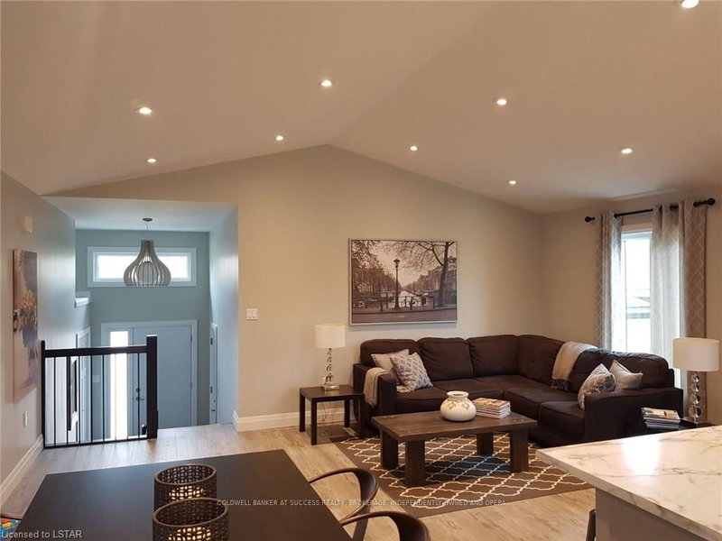 62 Brown St, Aylmer, N5H 3G6 | Image 3