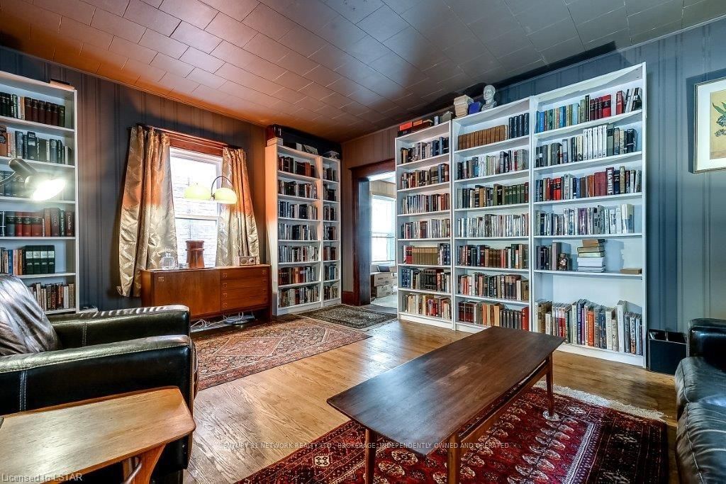 Listing Image 7