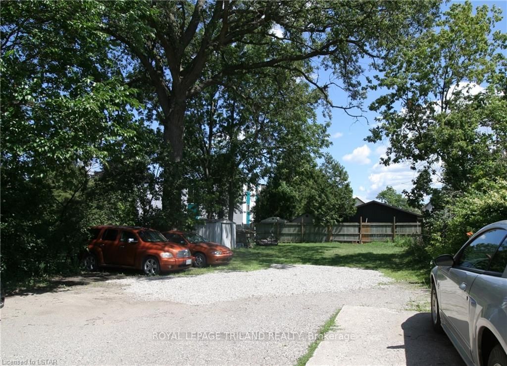Listing Image 7
