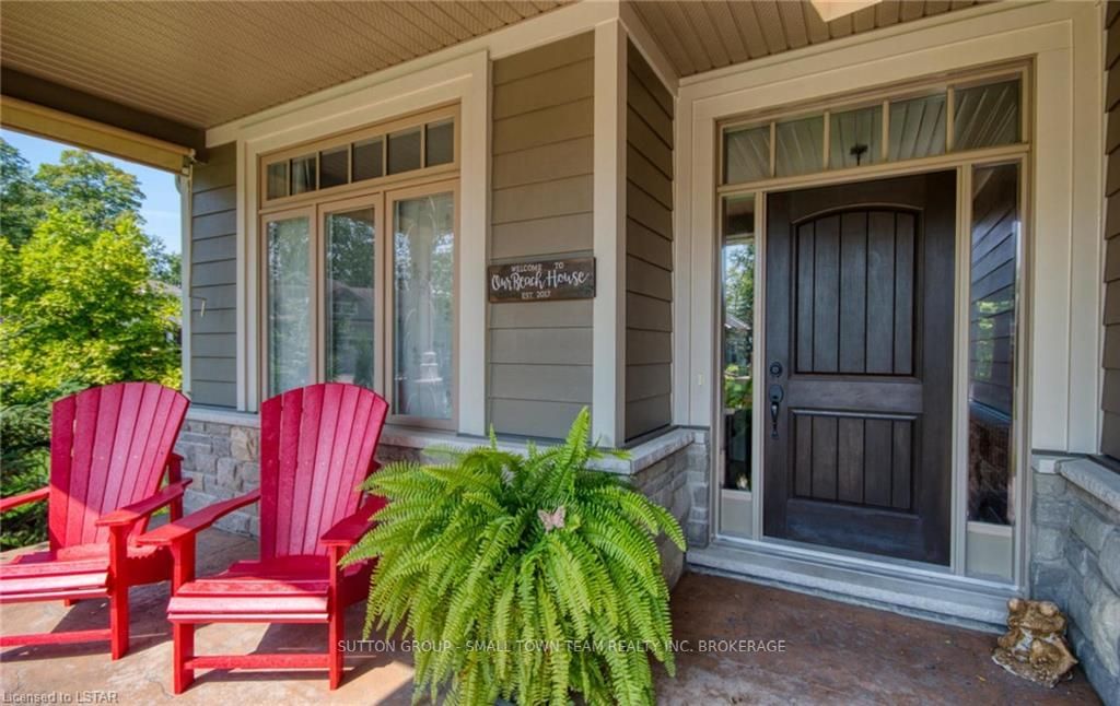 Listing Image 3