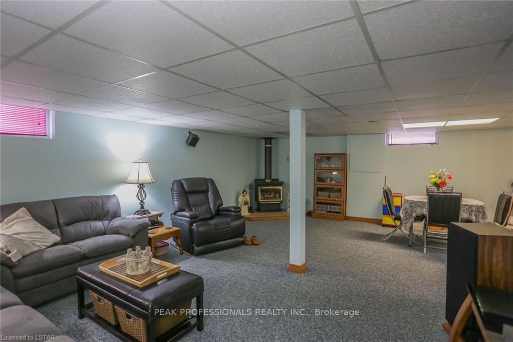 Listing Image 24