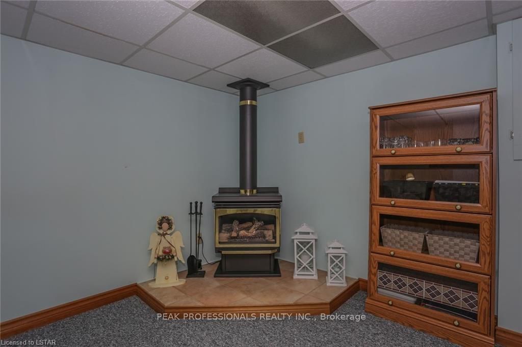 Listing Image 25