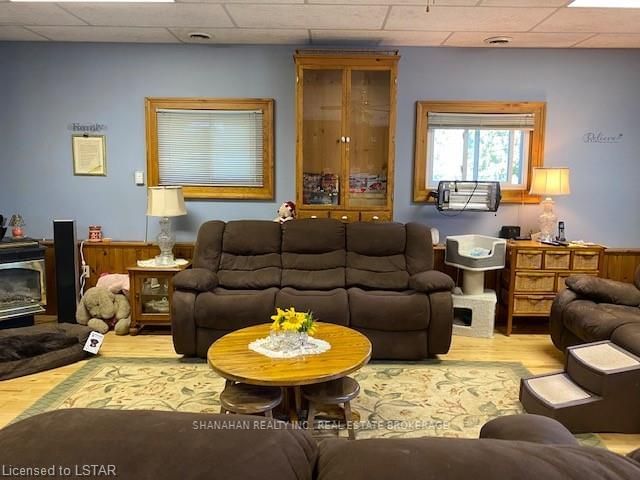 Listing Image 21