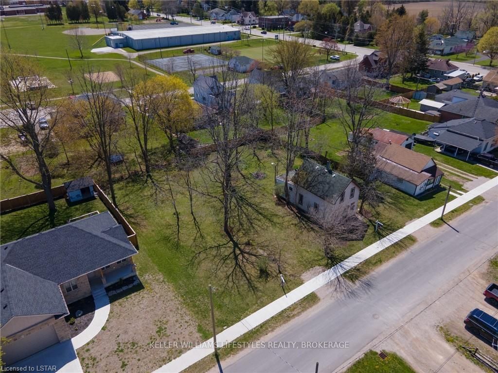 Listing Image 3