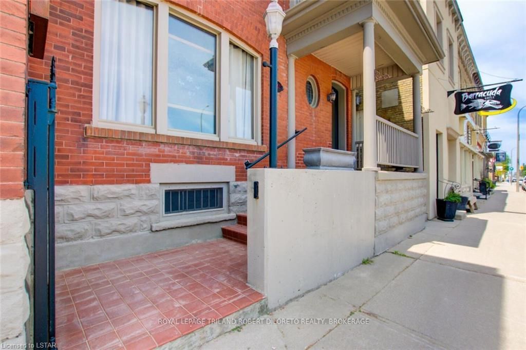 Listing Image 7