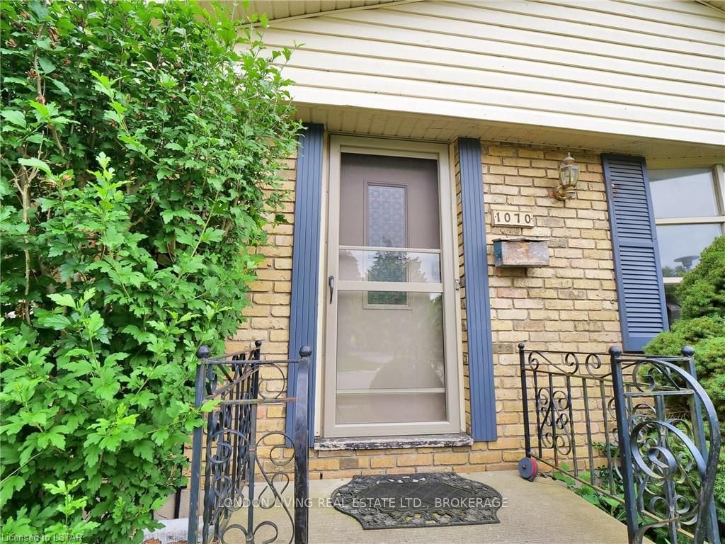 Listing Image 3
