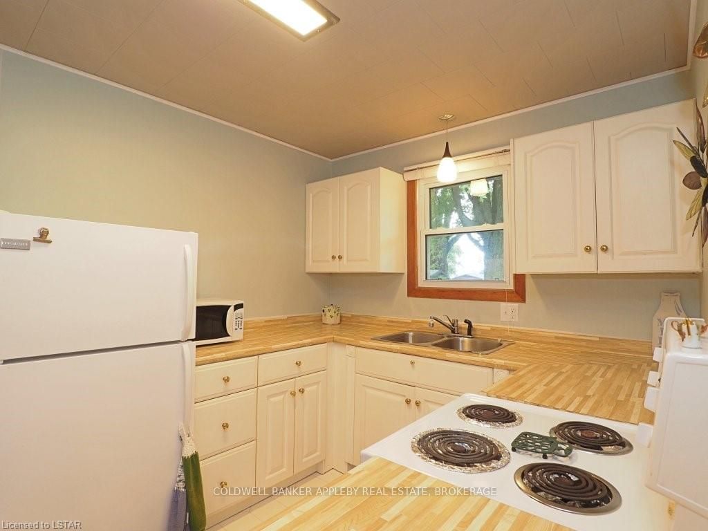 Listing Image 14