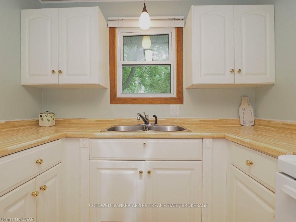 Listing Image 16