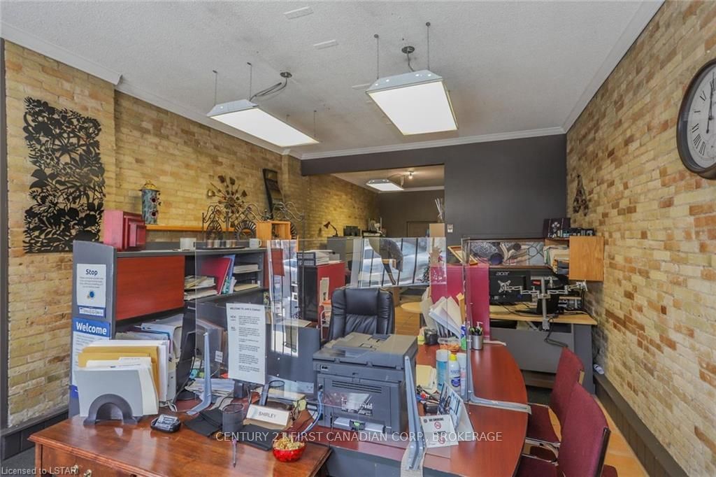 Listing Image 7