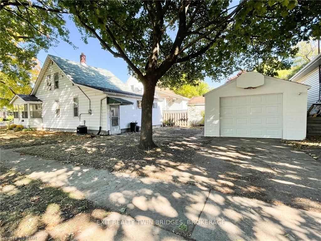 Listing Image 5