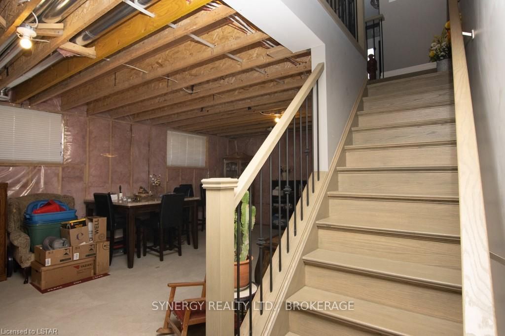 Listing Image 32