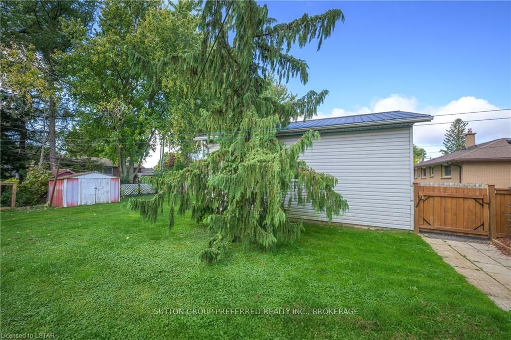 Listing Image 8
