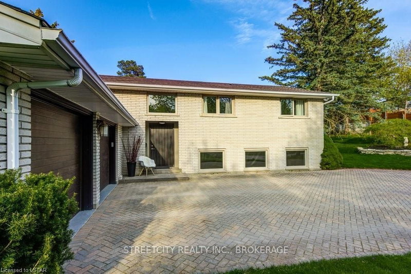 688 Westmount Hills Dr, London, N6K 1B2 | Image 3