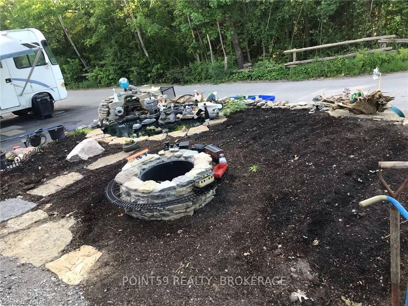 31 Silver Birch St, Kawartha Lakes, K0M 1L0 | Image 3