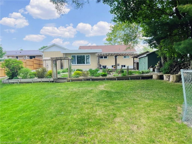 61 Fath Ave, Aylmer, N5H 1V7 | Image 3