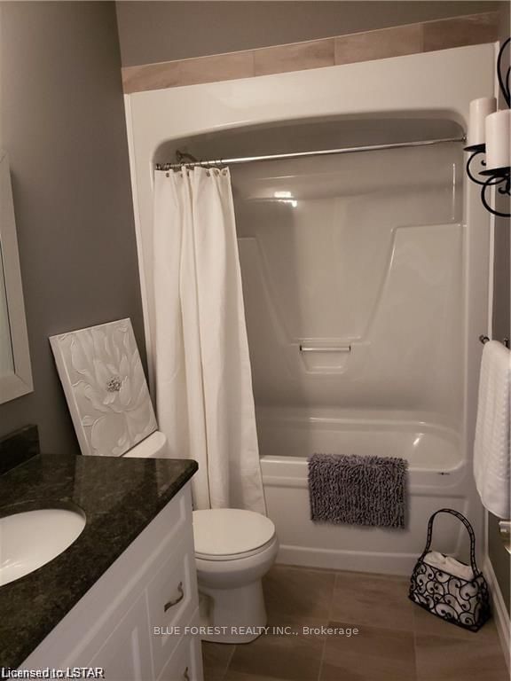 68 Five Stakes St, Southwold, N5P 3T2 | Image 3