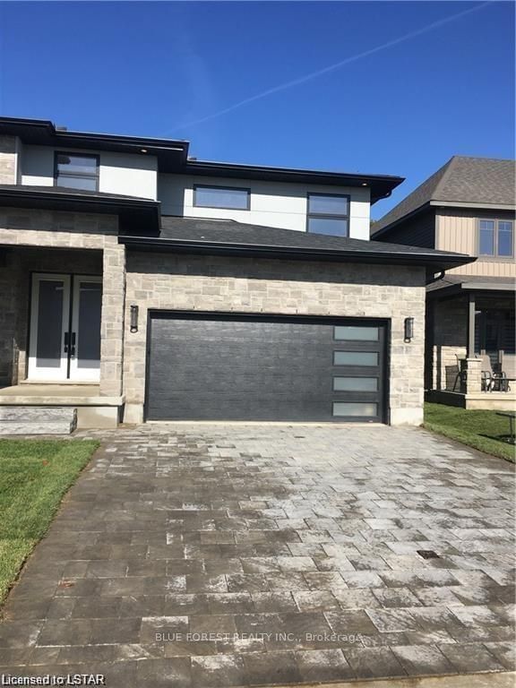 26 Royal Cres, Southwold, N5P 3T2 | Image 3