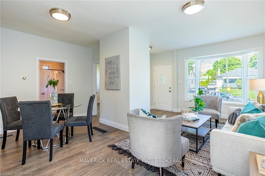 Listing Image 11