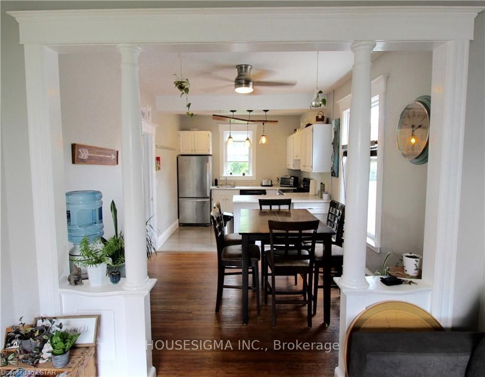 Listing Image 7
