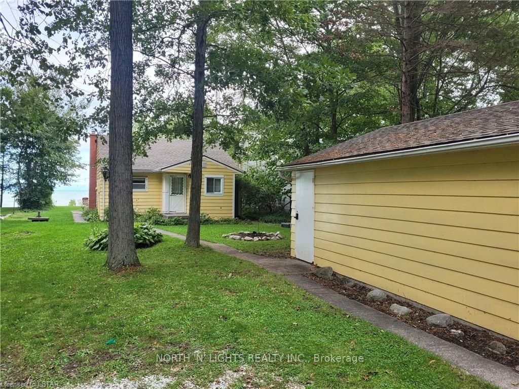 Listing Image 3