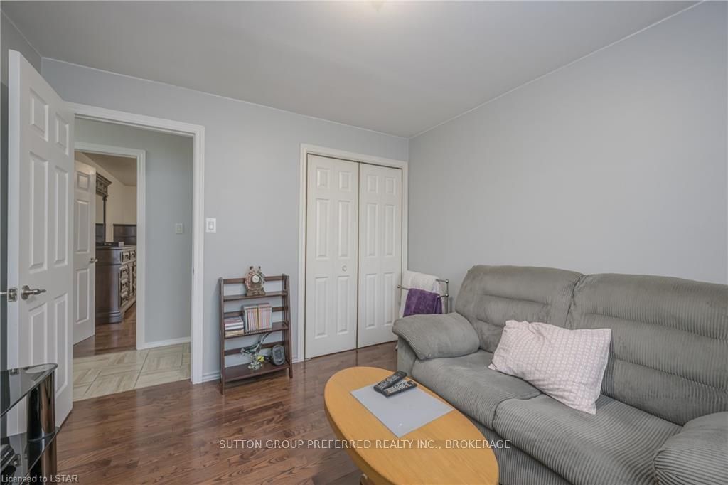 Listing Image 33