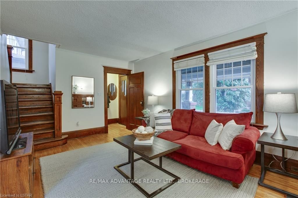 Listing Image 10