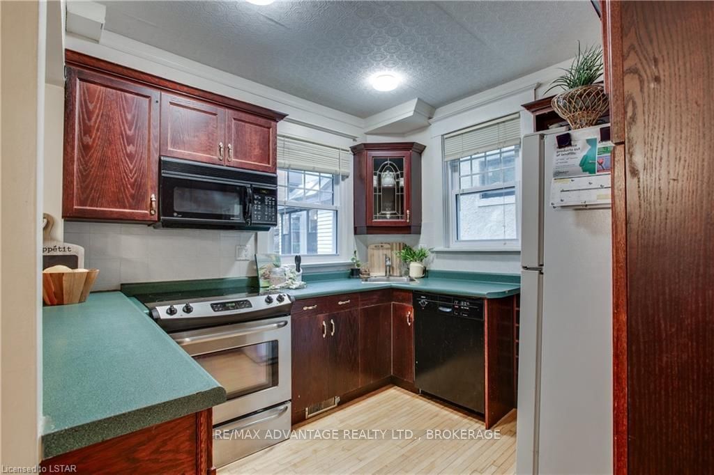 Listing Image 14