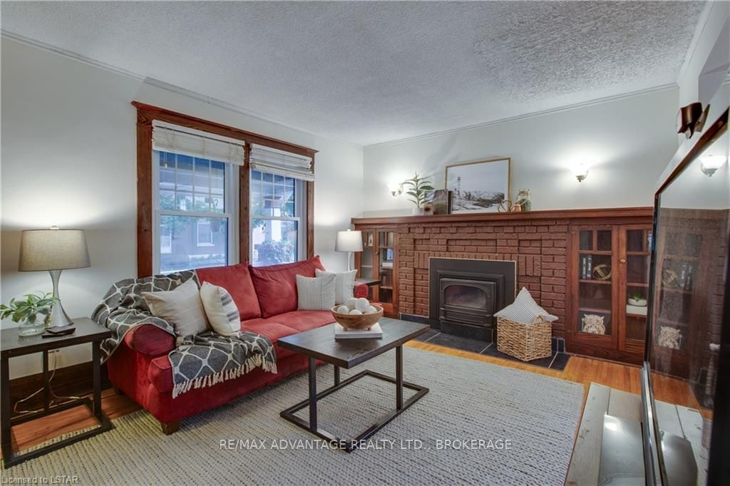 Listing Image 9