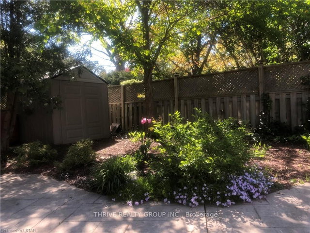 1016 WELLINGTON Street