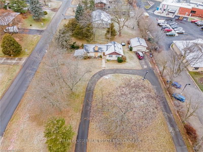 Detached House sold at 10056 OXBOW Drive, Middlesex Centre, Ontario, N0L 1R0 - Komoka - MLS: X7975015
