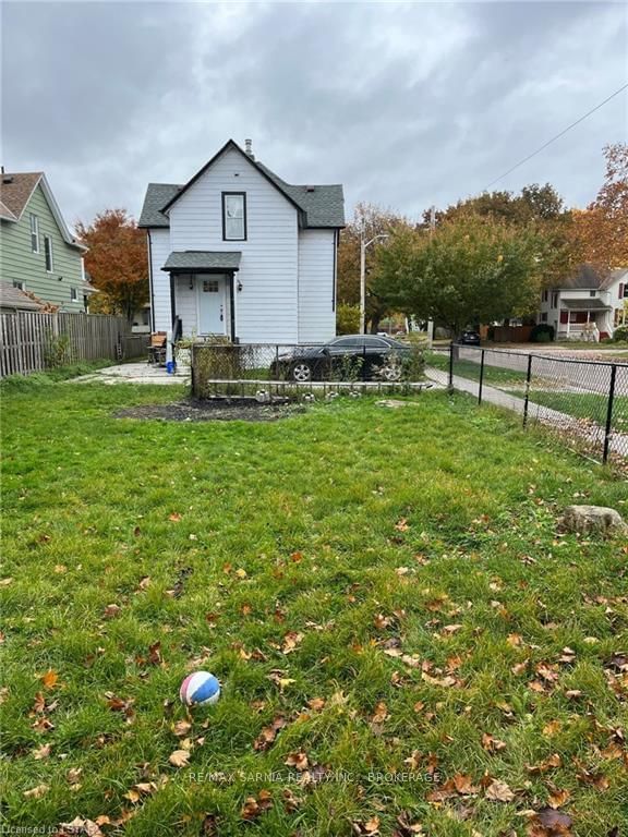 Listing Image 7