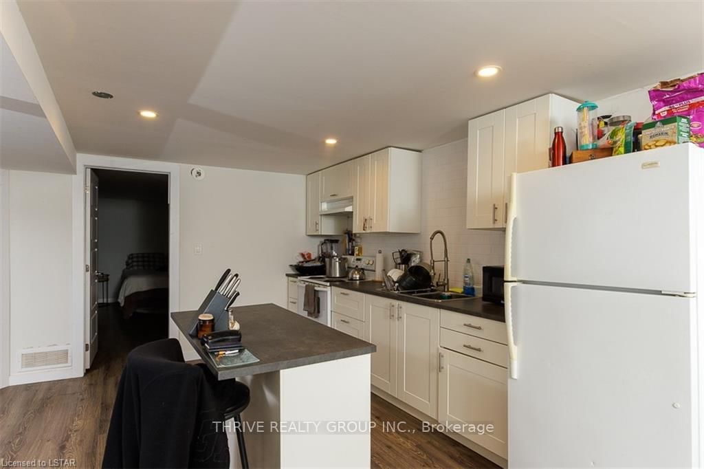 Listing Image 32