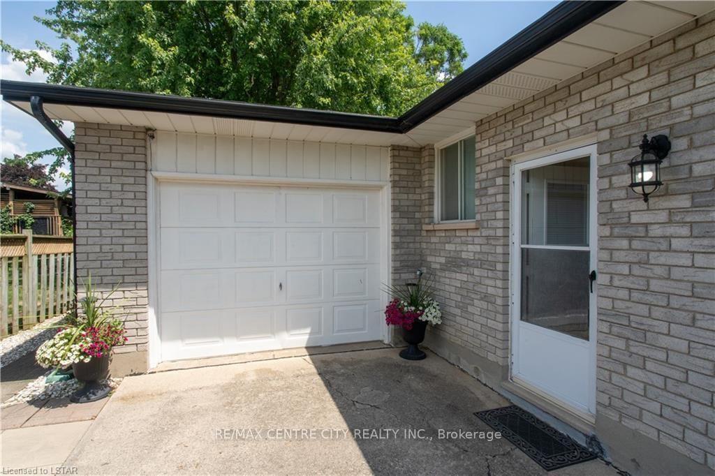 Listing Image 33