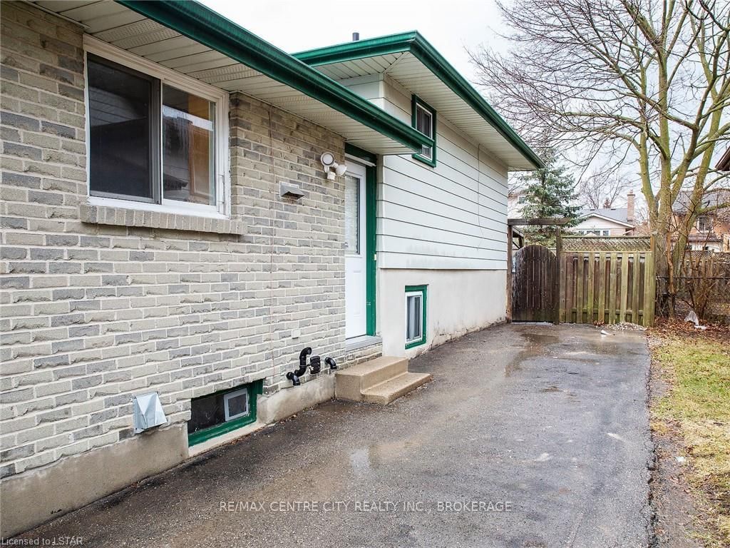 Listing Image 20