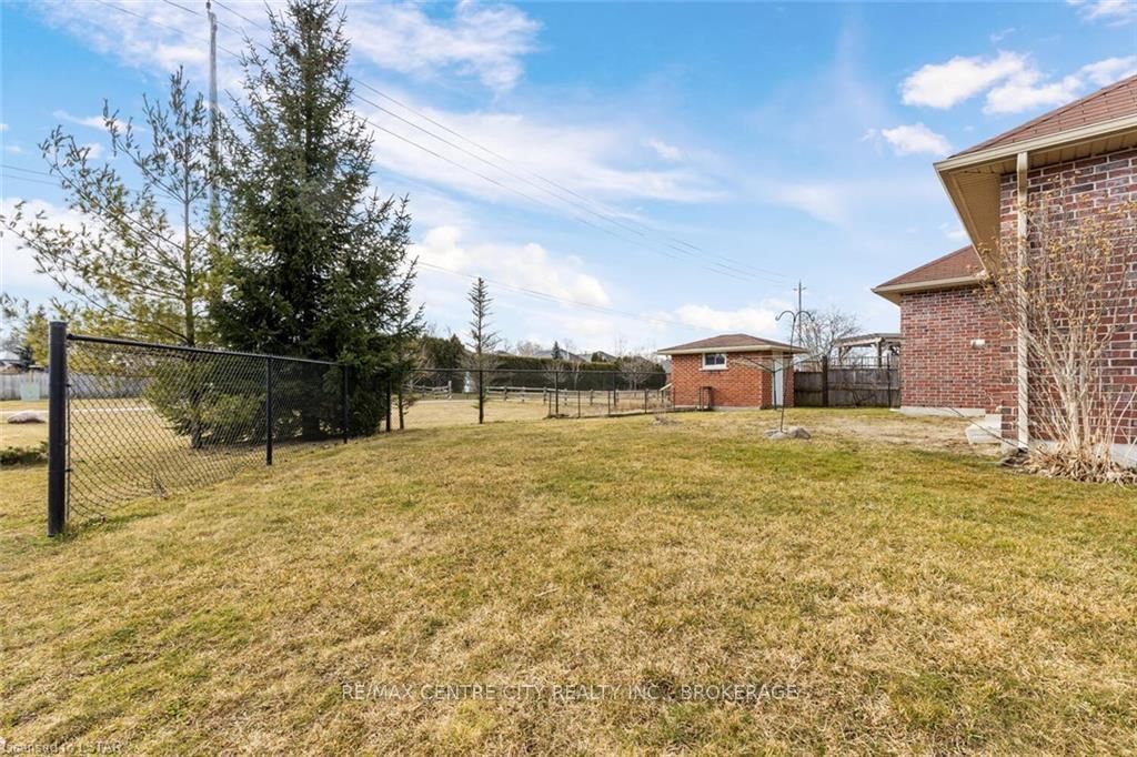 Listing Image 32