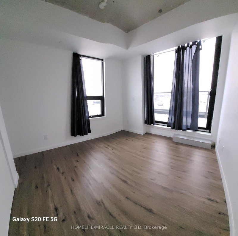 712 - 7 Erie Ave, Brantford, N3S 2E7 | Image 2