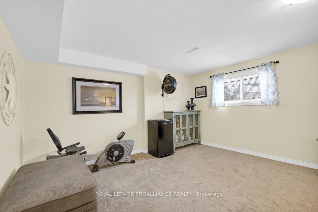 Listing Image 24