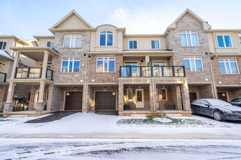 home for lease on 42-40 Zinfandel Drive