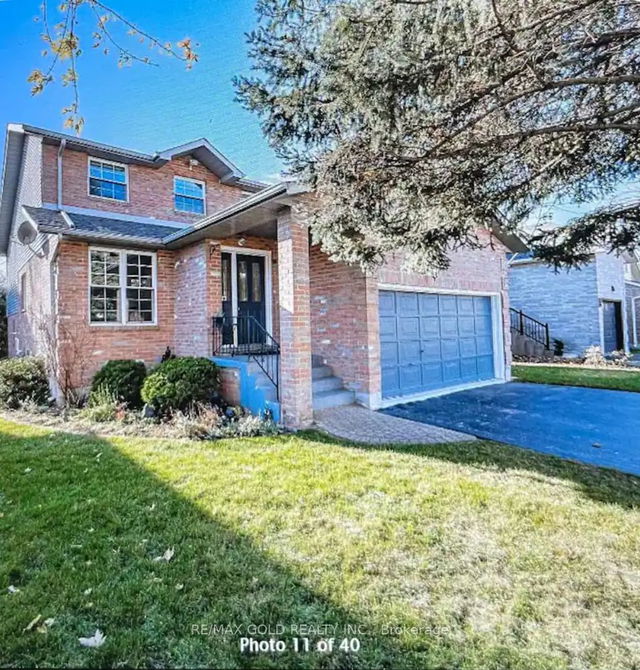 Upper - 53 Duncan Avenue