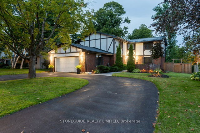 1494 Firwood Crescent