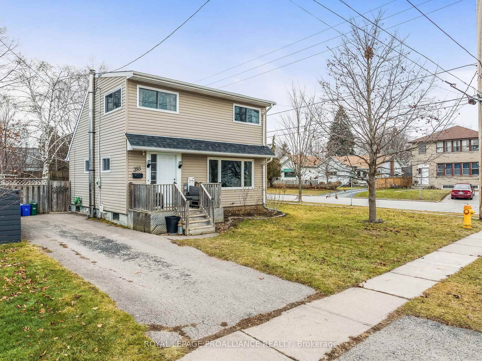 Listing Image 4