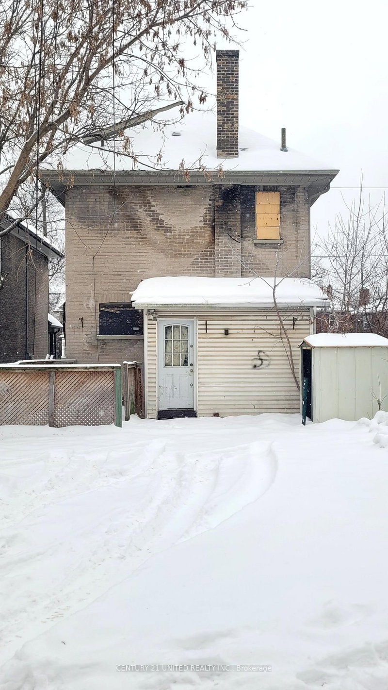 218 Park St N, Peterborough, K9J 3P8 | Image 3