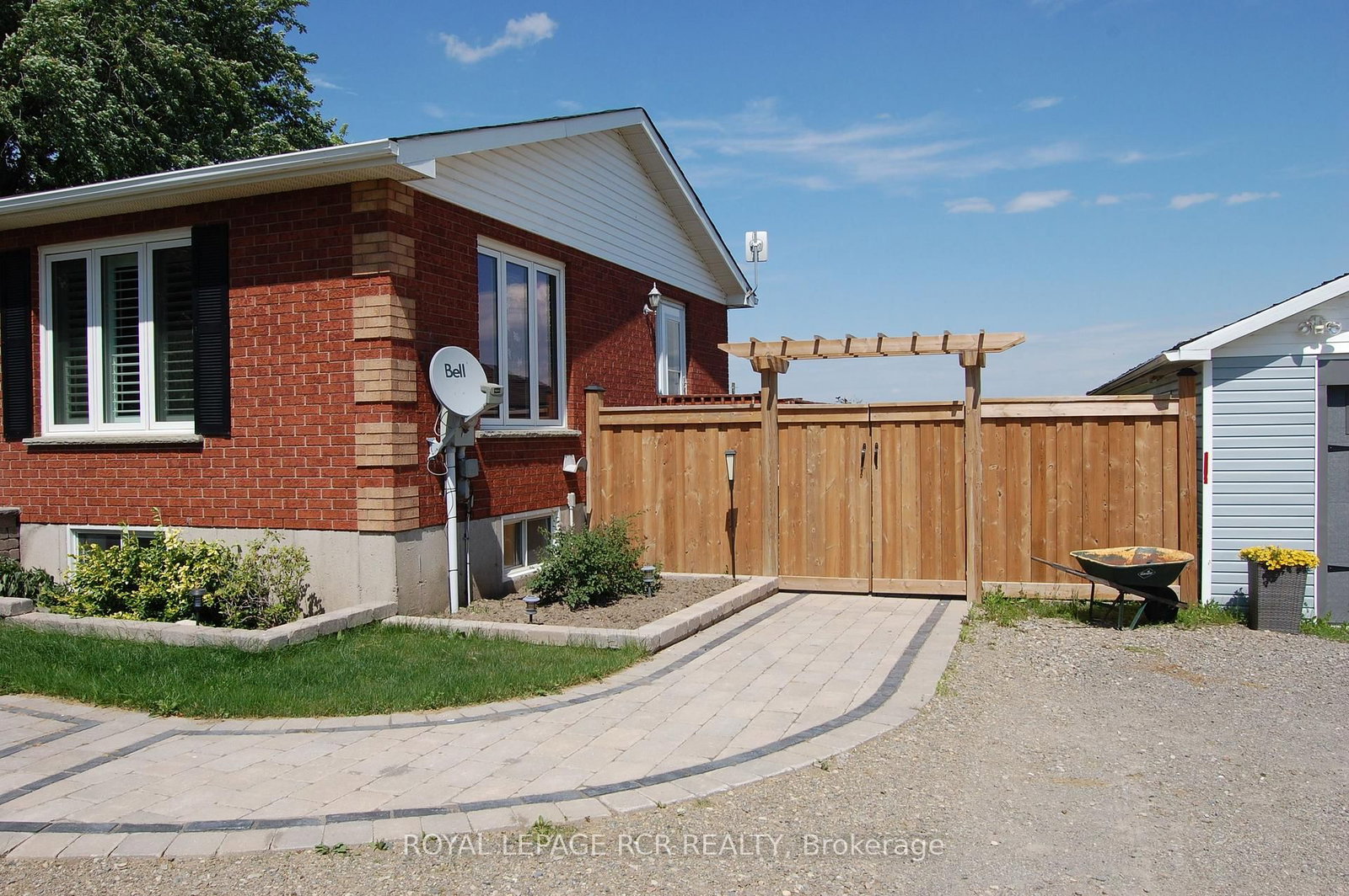 Listing Image 7