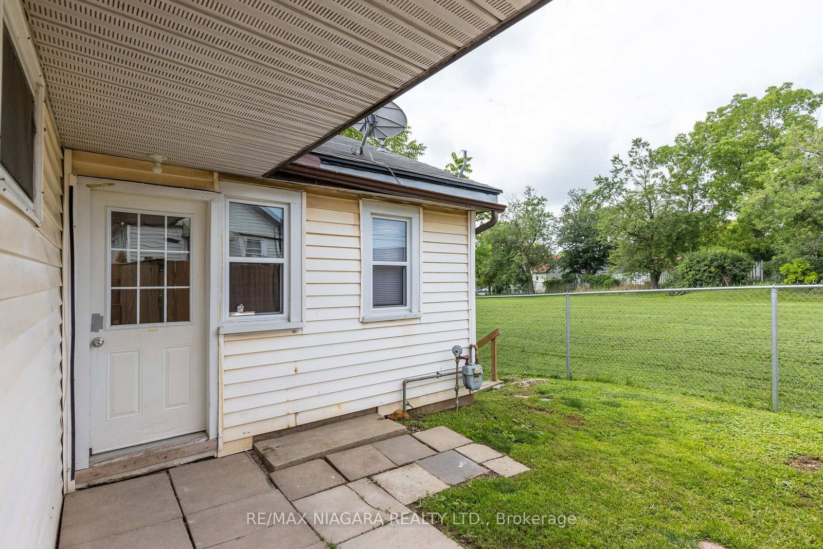 Listing Image 25